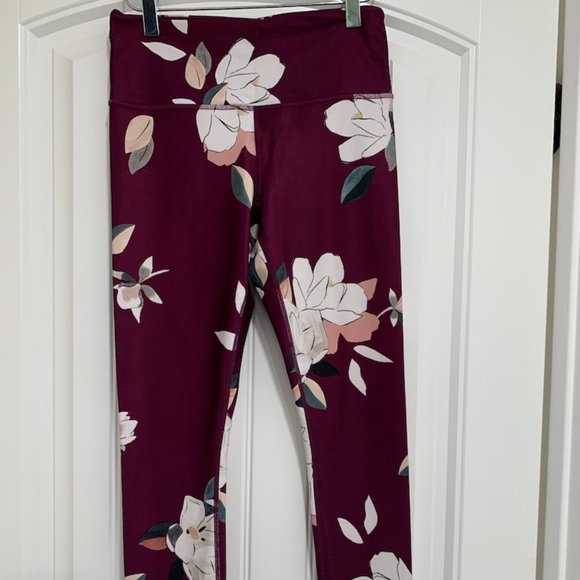Athleta 7/8 Leggings in Floral Burgundy - Picture 1 of 4